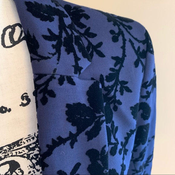 OLD NAVY CROPPED BLAZER NAVY BLACK VELVET FLORAL - Picture 4 of 13